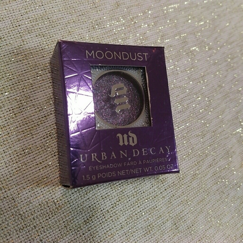 Urban Decay Moondust Shadow *Ether*